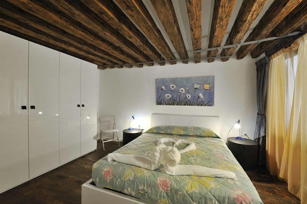 Red Rose Appartement *