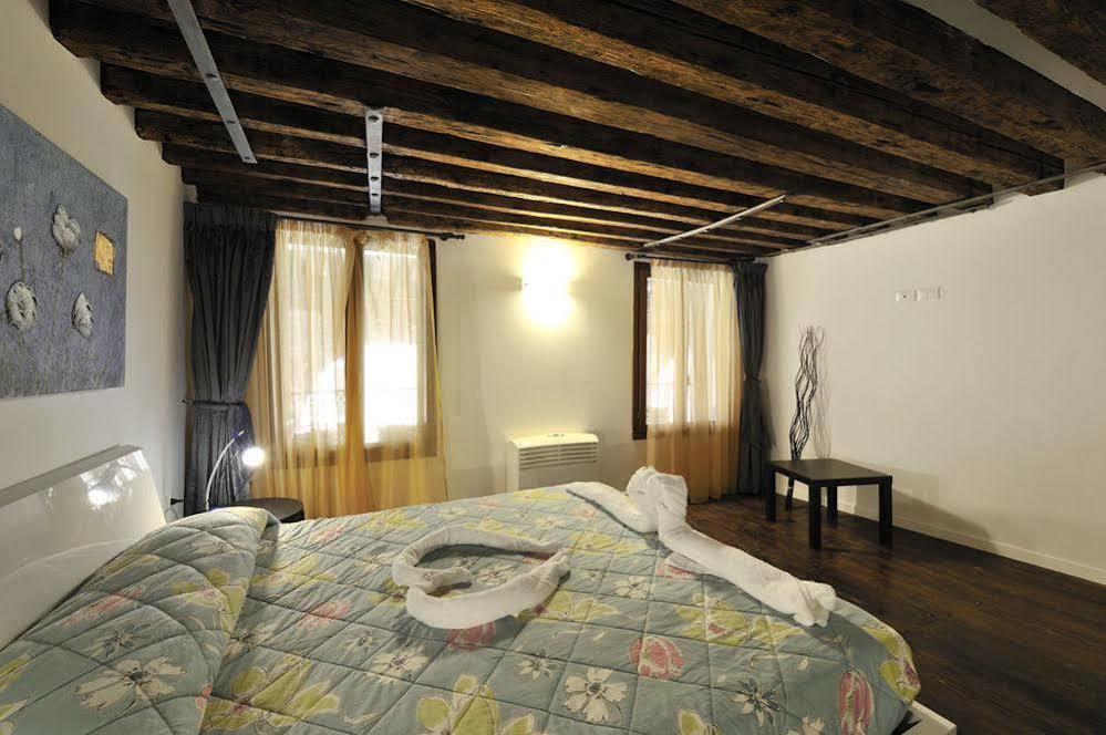 Red Rose Appartement *